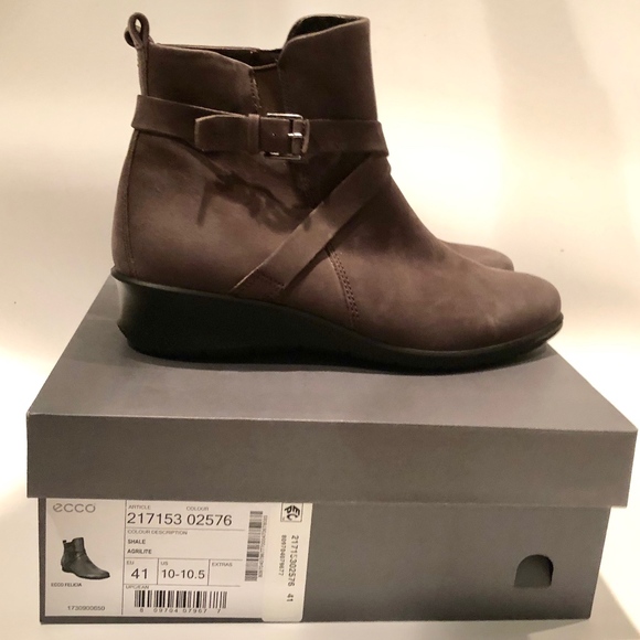 ecco felicia ankle boot